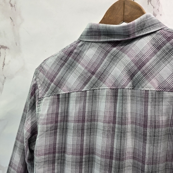 Travis Mathew Shirt Mens Medium Purple Gray Plaid Button Up Lightweight Long - Picture 7 of 14